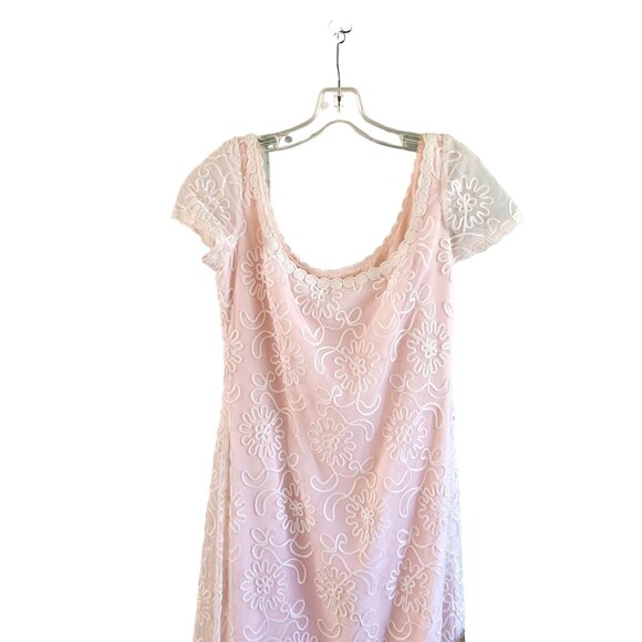 Nahdree by Victor Costa Blush Pink Lace Gown - Picture 2 of 5